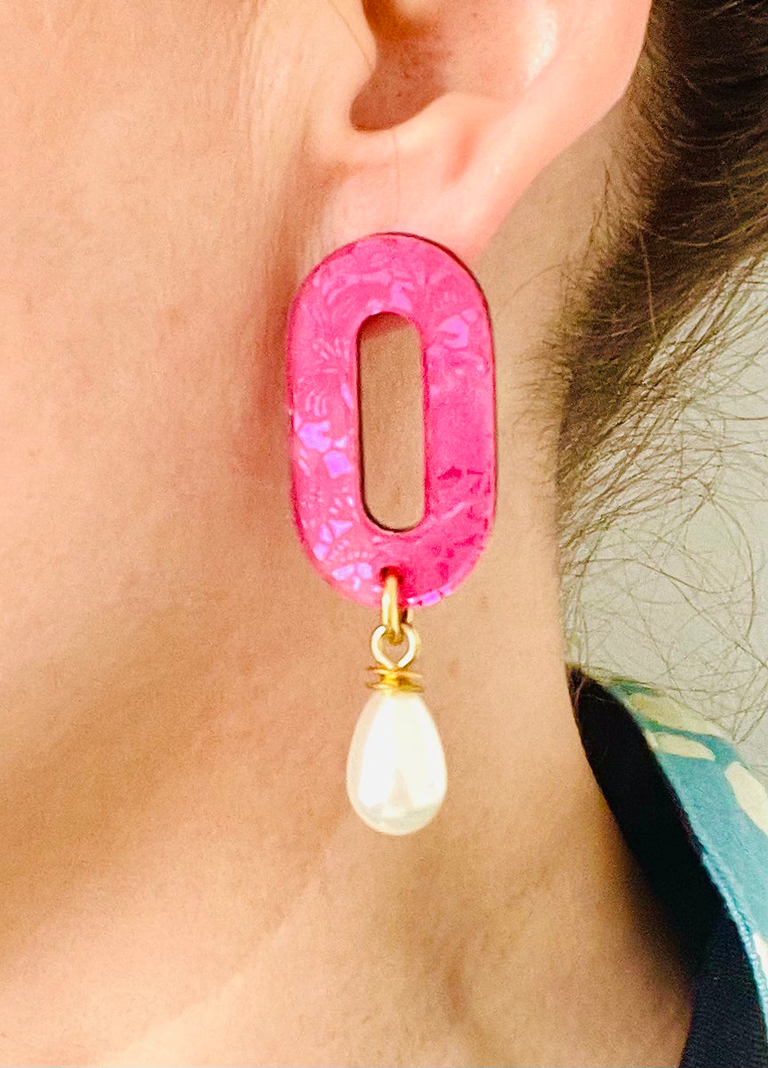 Pink and gold hand painted, lace pattern oblong earrings with pearl bead.