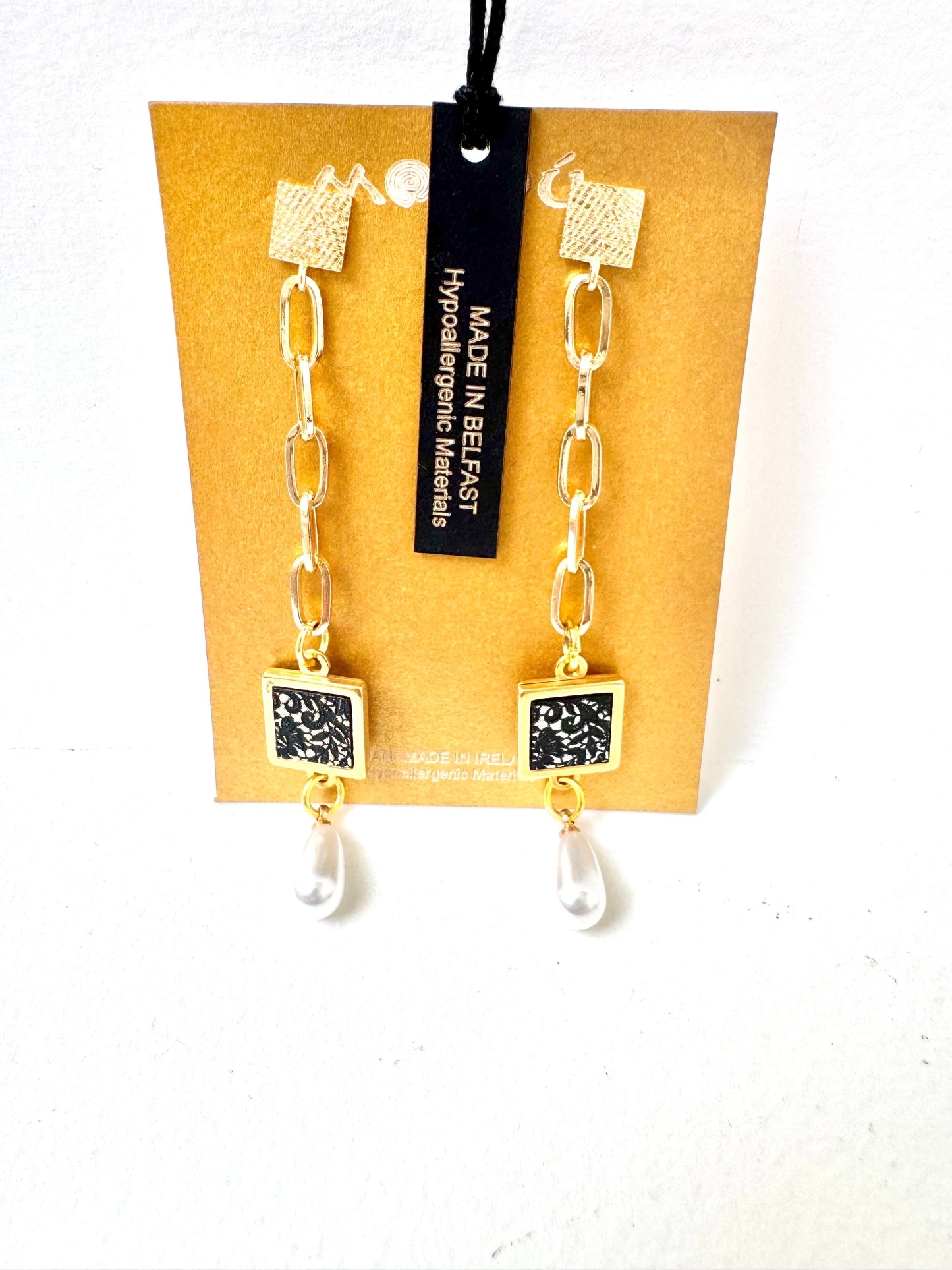 Gold Chain, Etched Lace & Pearl Dangle Earring