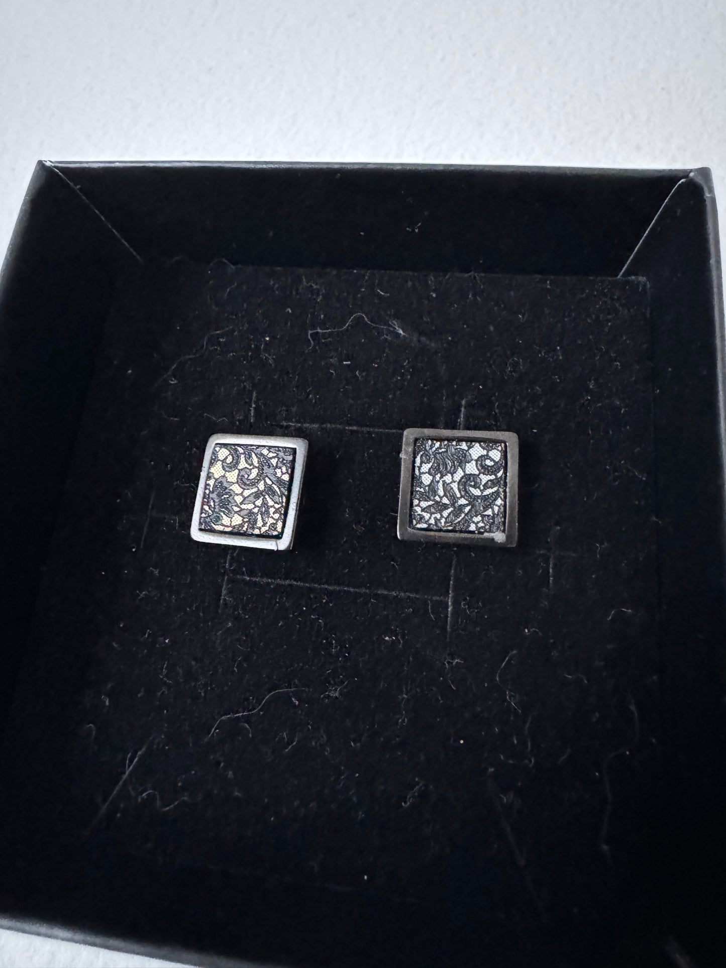 Black and Silver lace Pattern Stud Earrings