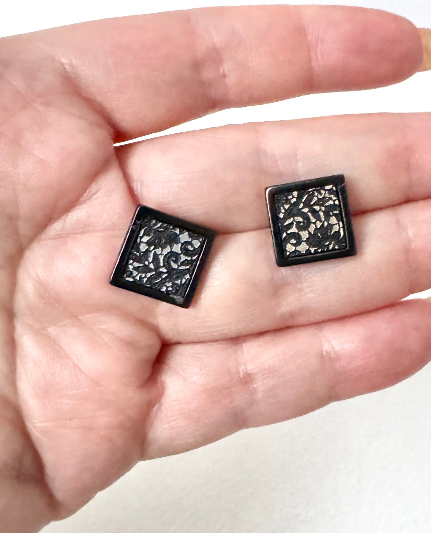 Black and Silver lace Pattern Stud Earrings