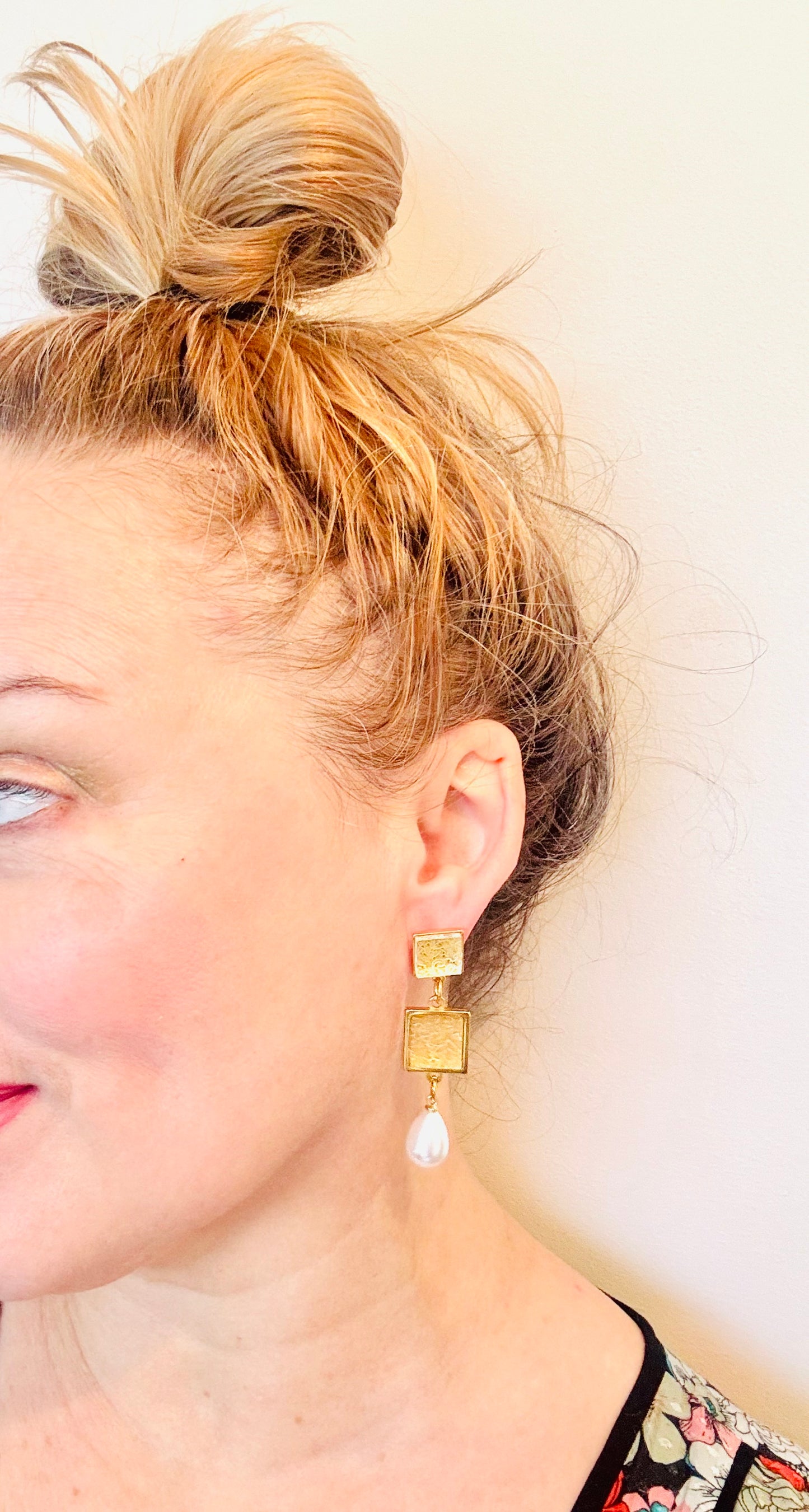 Lace Etched Dangle Earring