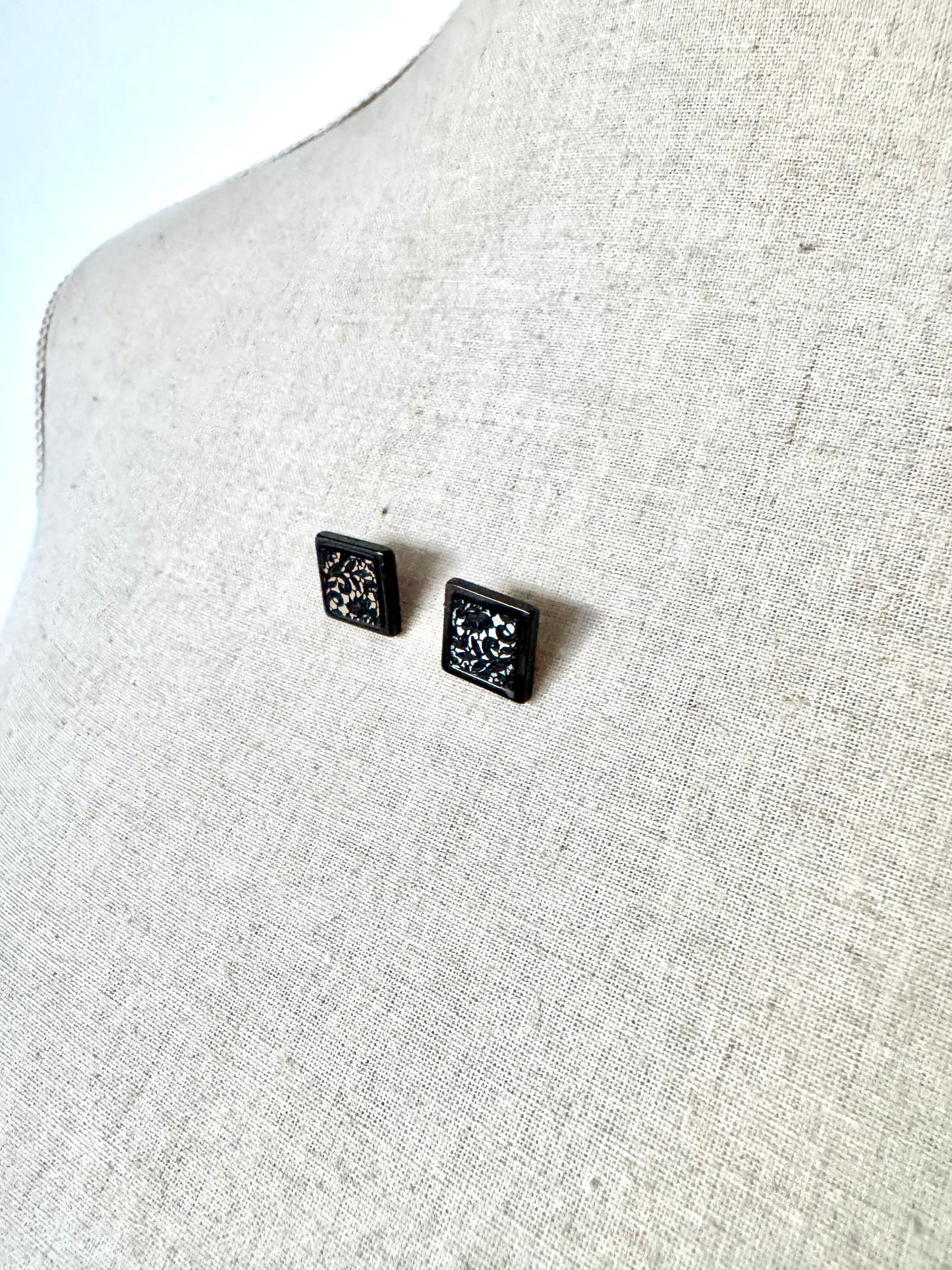 Black and Silver lace Pattern Stud Earrings