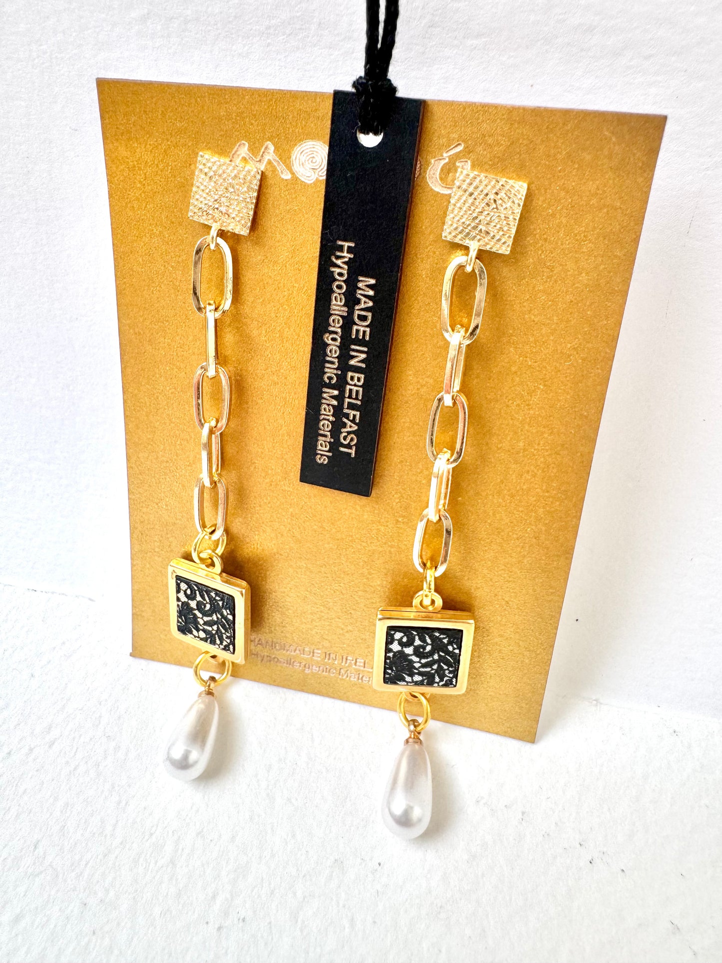 Gold Chain, Etched Lace & Pearl Dangle Earring