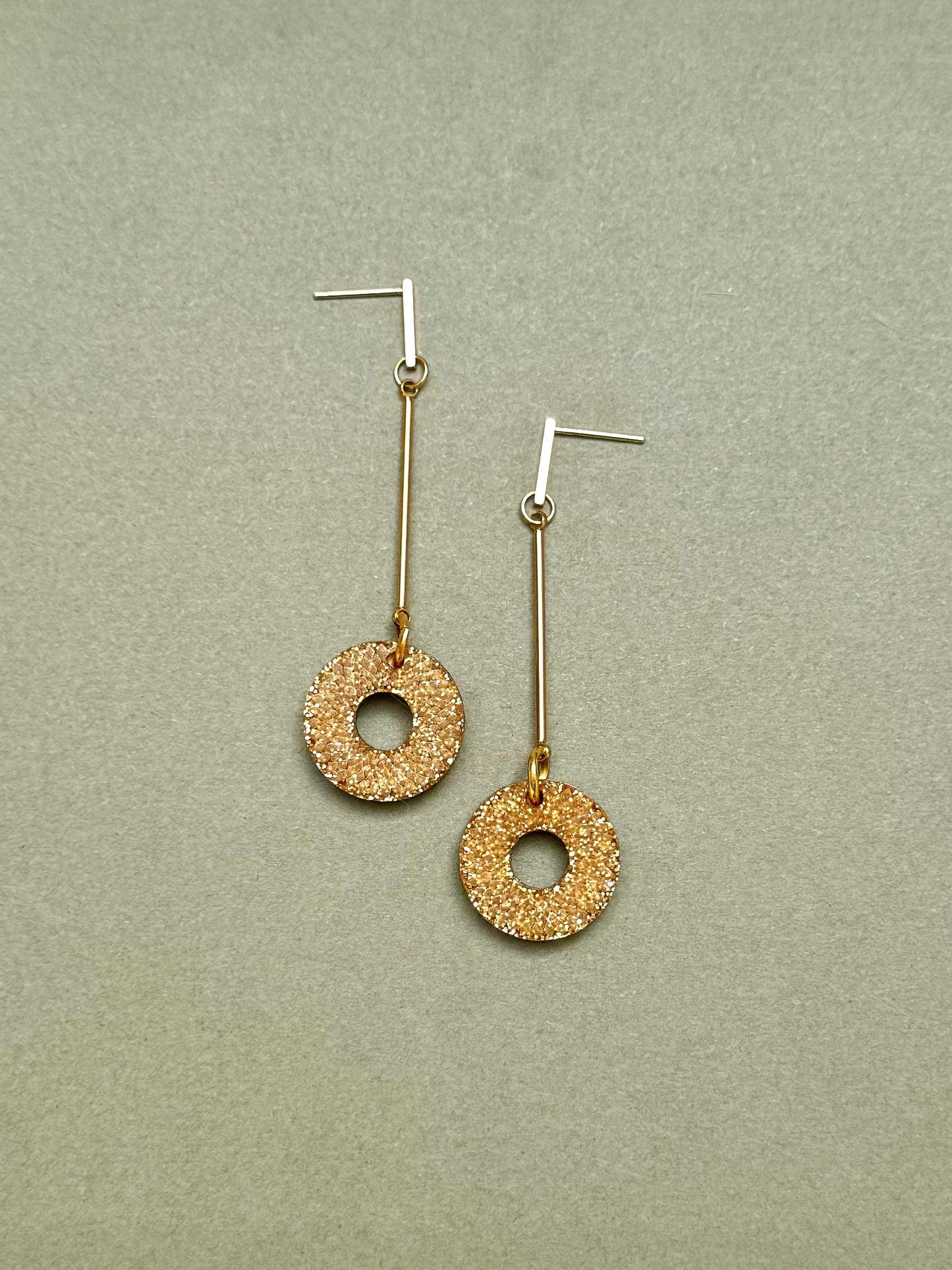 Glitter Gold mini hoop and gold bar dangle earring 7cm x 1.5cm x 0.6cm