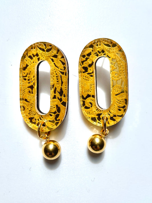 Gold Mirror Stud Earring, Lace Pattern. 3.5cm x 2cm x 0.6cm